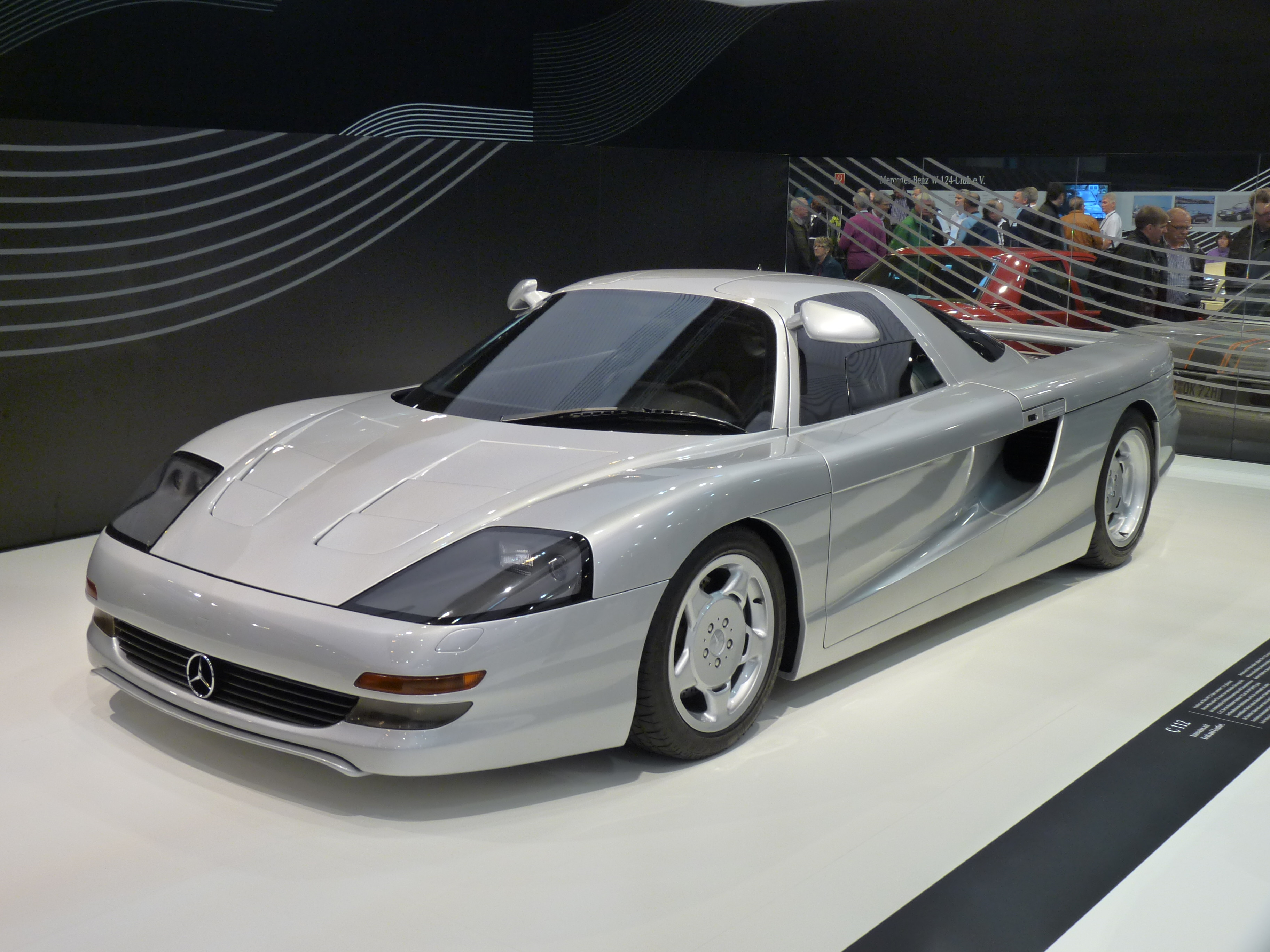 ⚡ Mercedes-Benz C112 – суперкар, якого не дозволили випустити