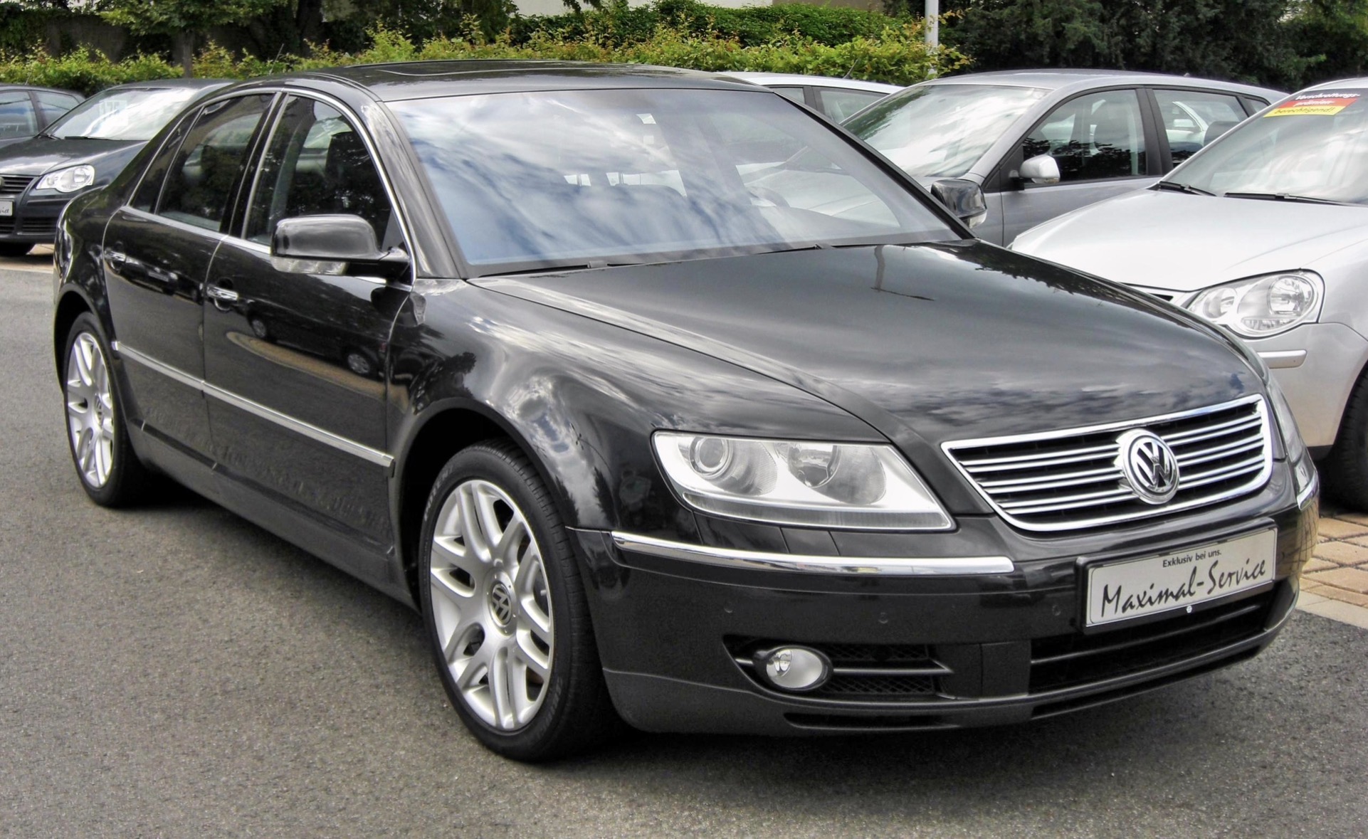 Volkswagen Phaeton – коли VW захотів стати Maybach