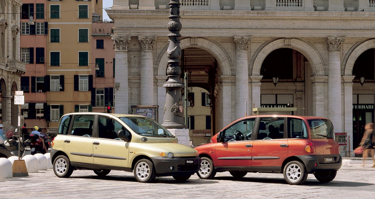 Fiat Multipla — найсміливіший сімейний автомобіль в історії 🚗😄